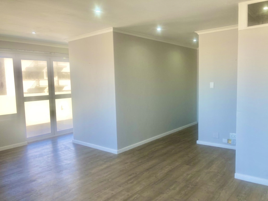 To Let 3 Bedroom Property for Rent in Muizenberg Western Cape